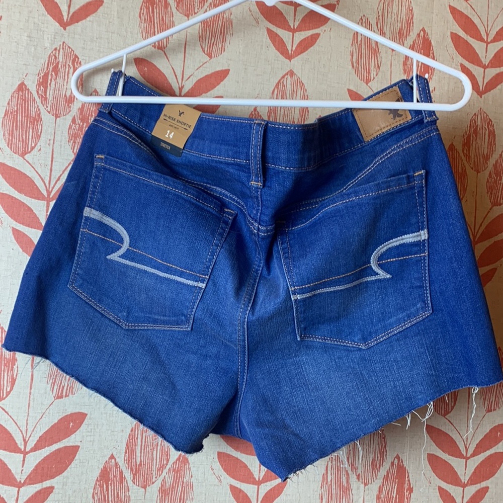 American Eagle Outfitters Dark Blue Denim High-Rise Cutoff Shorts - Picture 2 of 2